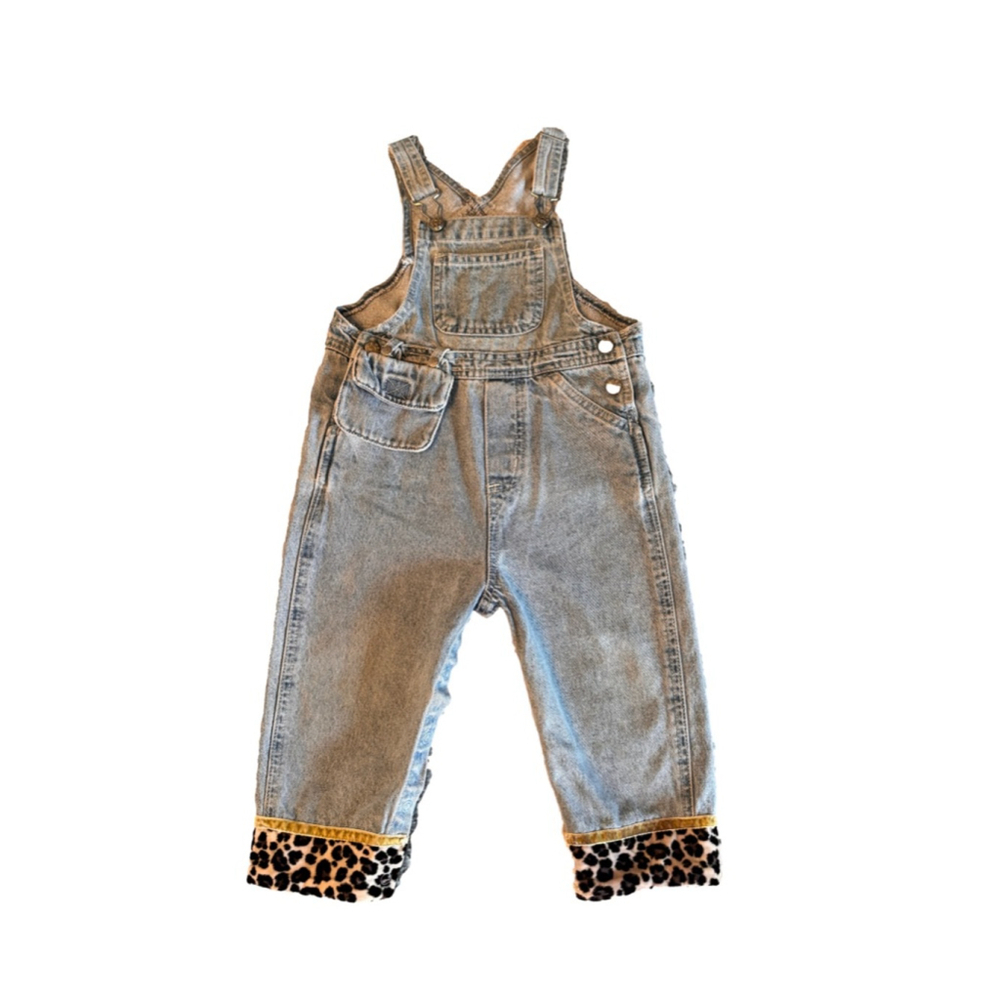 Children’s place denim overalls with leopard cuffs Red bodysuit with leopard cat - Picture 3 of 13